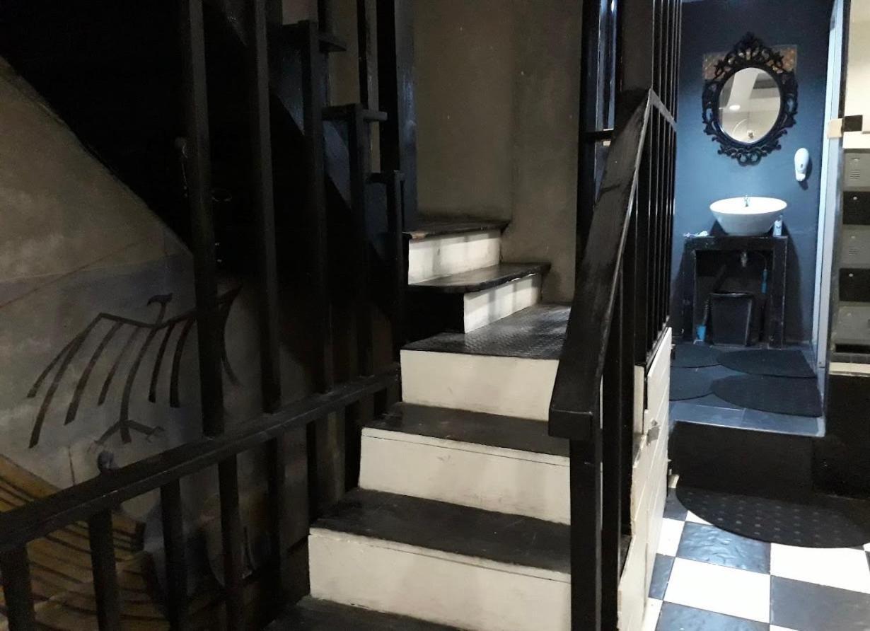 בנגקוק 858Hostel Bkk In Khaosan Road מראה חיצוני תמונה