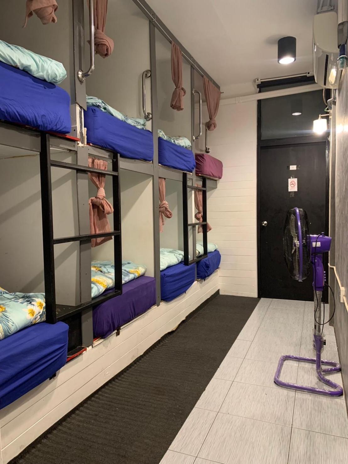 בנגקוק 858Hostel Bkk In Khaosan Road מראה חיצוני תמונה